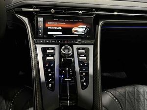 Aston Martin DB12 Onyx Black Carbonbremse Bowers & Wilkins 