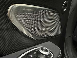 Aston Martin DB12 Onyx Black Carbonbremse Bowers & Wilkins 