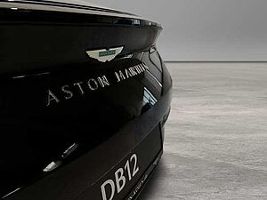 Aston Martin DB12 Onyx Black Carbonbremse Bowers & Wilkins 