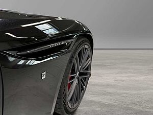 Aston Martin DB12 Onyx Black Carbonbremse Bowers & Wilkins 