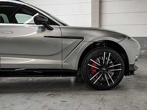 Aston Martin DBX 707 Aluminite Silver Onyx Black Sonderleasing 