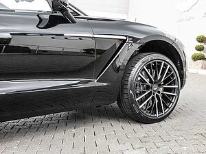 Aston Martin DBX Jet Black Sonderleasing 