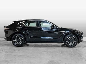 Aston Martin DBX Jet Black Sonderleasing 