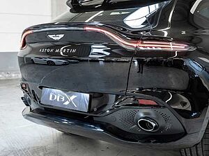 Aston Martin DBX Jet Black Sonderleasing 