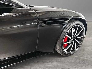Aston Martin DB11 V8 Coupe Onyx Black Pure Black Carbon Twill 