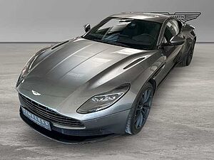 Aston Martin DB11 V8 Coupe Magnetic Silver Onyx Black Carbon Twill 