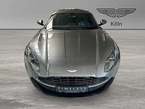 Aston Martin DB11 V8 Coupe Magnetic Silver Onyx Black Carbon Twill 