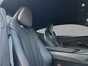 Aston Martin DB11 V8 Coupe Magnetic Silver Onyx Black Carbon Twill 