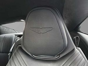 Aston Martin DB11 V8 Coupe Magnetic Silver Onyx Black Carbon Twill 