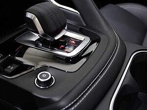 Jaguar E-Pace R-Dynamic SE AWD D200 Mild-Hybrid EU6d 