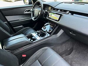 Land Rover Range Rover Velar P250 Panorama WinterPak AHK 
