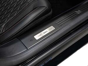 Aston Martin DB12 Oberon Black Carbonbremse Interieur Duotone 