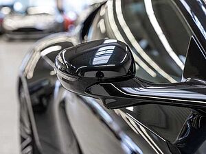 Aston Martin DB12 Oberon Black Carbonbremse Interieur Duotone 