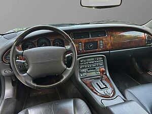 Jaguar XKR 1. Hand original 56.000 km Klima Leder 