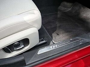 Jaguar XE R-Dynamic HSE D200 Mild-Hybrid EU6d 