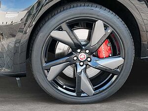 Jaguar F-Pace P550 AWD SVR 5,0 V8 Kompressor 