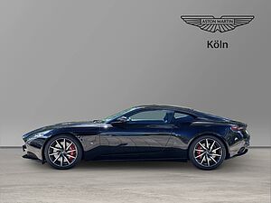 Aston Martin DB11 V12 Onyx Black 