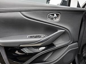 Aston Martin DBX Jet Black Onyx Black 