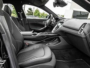 Aston Martin DBX Jet Black Onyx Black 