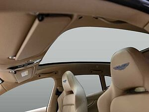 Aston Martin DBX 707 Elwood Blue Sandstorm