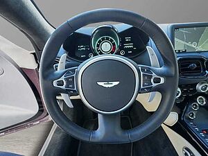 Aston Martin Vantage V8 Onyx Black / Ivory