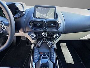 Aston Martin Vantage V8 Onyx Black / Ivory