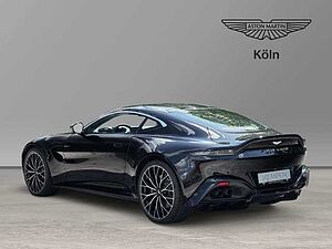 Aston Martin Vantage V8 Onyx Black / Ivory