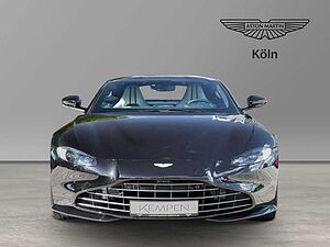 Aston Martin Vantage V8 Onyx Black / Ivory