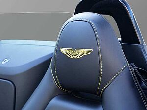 Aston Martin Vantage Roadster Onyx Black / Obsidian Black