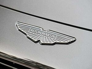 Aston Martin DB12 Volante Californian Poppy Carbonbremse  B&W