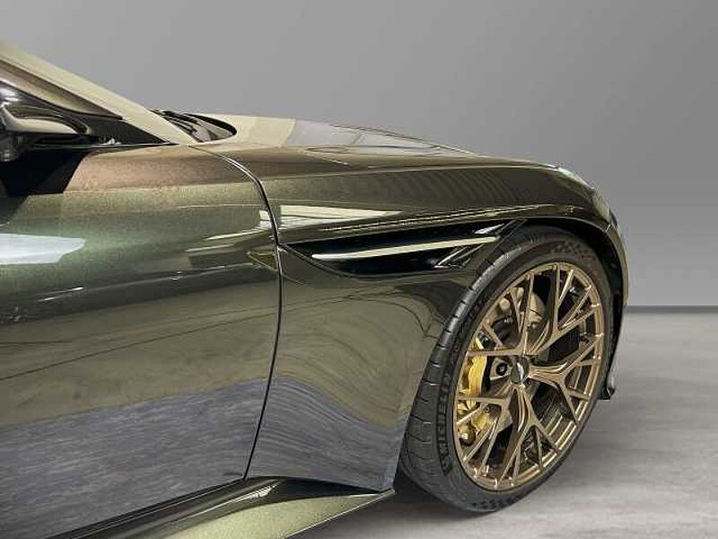 Aston Martin DB12 Minotaur Green Ice Mocha Bowers & Wilkins