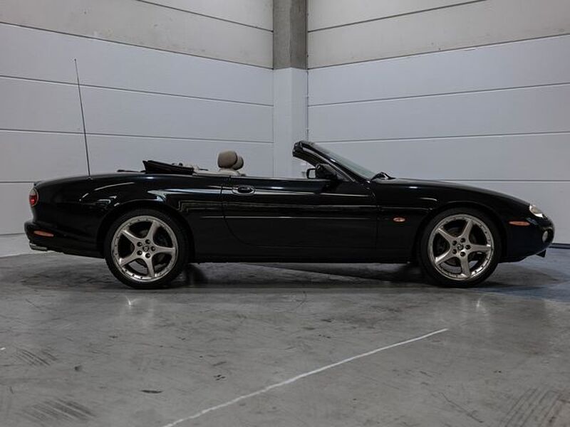 Jaguar XKR Cabrio 4.0 Supercharged 2.Hand