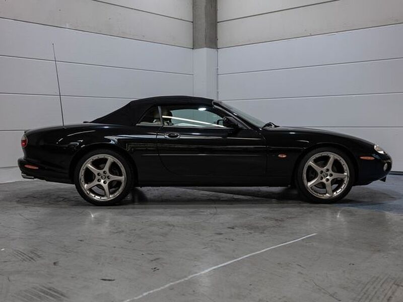 Jaguar XKR Cabrio 4.0 Supercharged 2.Hand