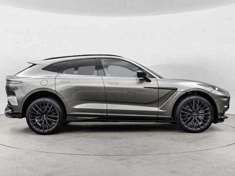 Aston Martin DBX 707 Titanium Grey Arden Green Sonderleasing