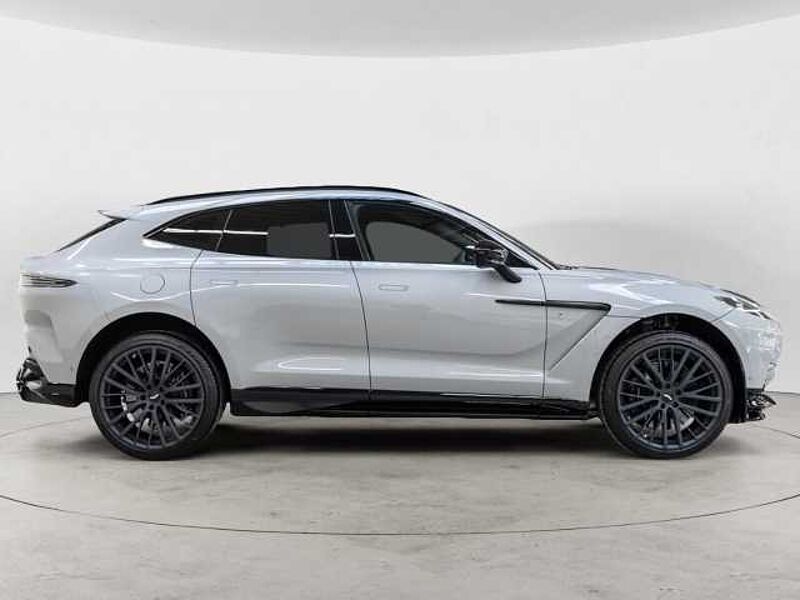 Aston Martin DBX 707 Apex Grey Onyx Black Sonderleasing