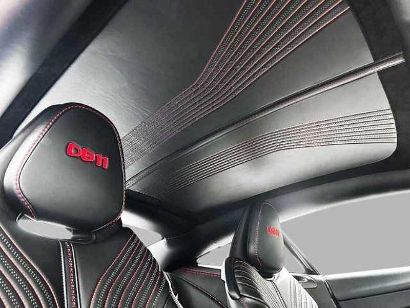 Aston Martin DB11 V8 Coupe Onyx Black Pure Black Carbon Twill