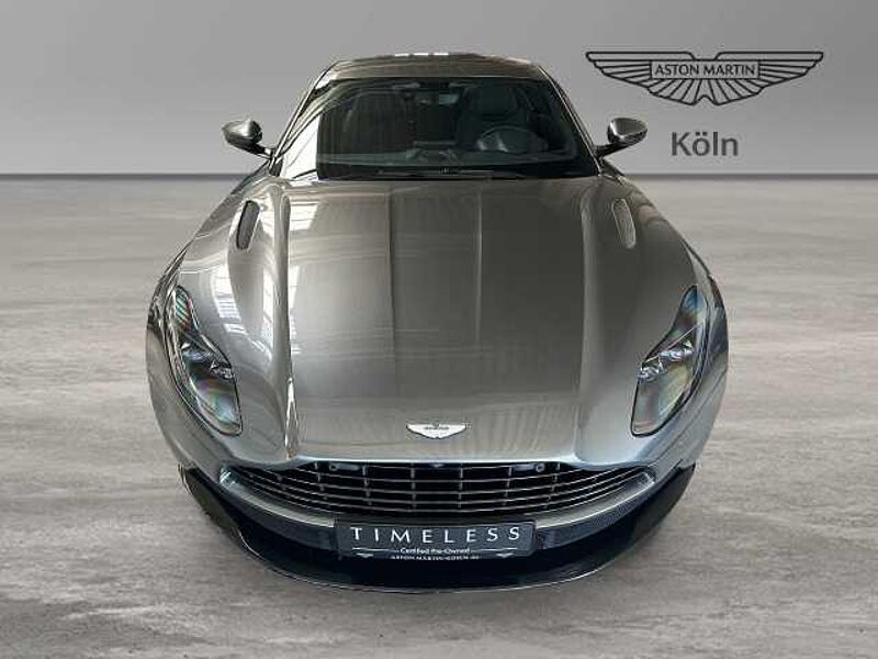 Aston Martin DB11 V8 Coupe Magnetic Silver Onyx Black Carbon Twill