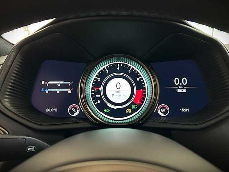 Aston Martin DB11 V8 Coupe Magnetic Silver Onyx Black Carbon Twill