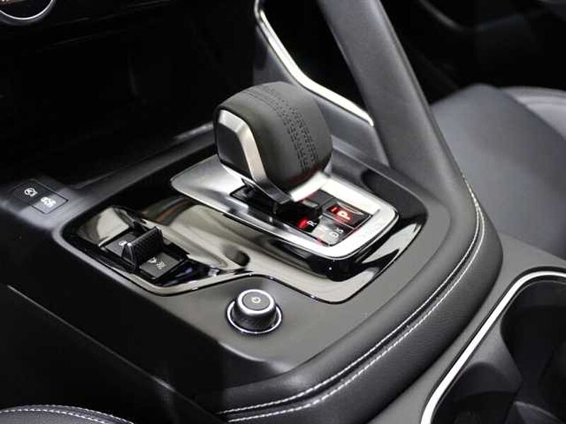 Jaguar E-Pace R-Dynamic SE AWD D200 Mild-Hybrid EU6d
