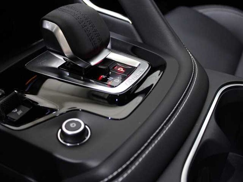 Jaguar E-Pace R-Dynamic SE AWD D200 Mild-Hybrid EU6d