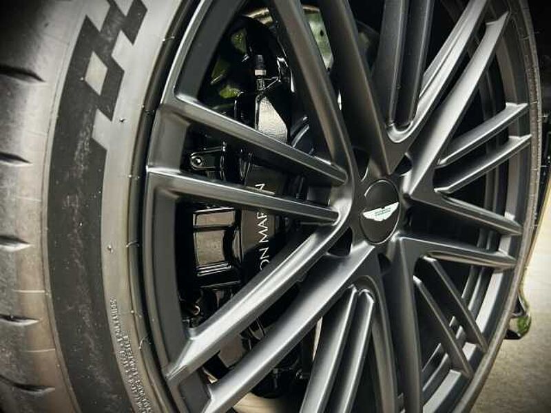 Aston Martin DB12 Jet Black Oxford Tan Twill Carbon