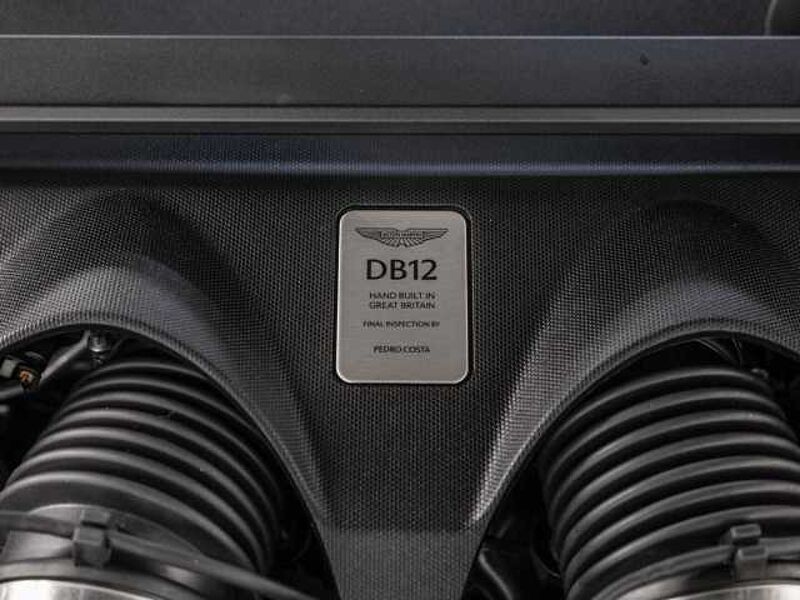 Aston Martin DB12 Oberon Black Carbonbremse Interieur Duotone