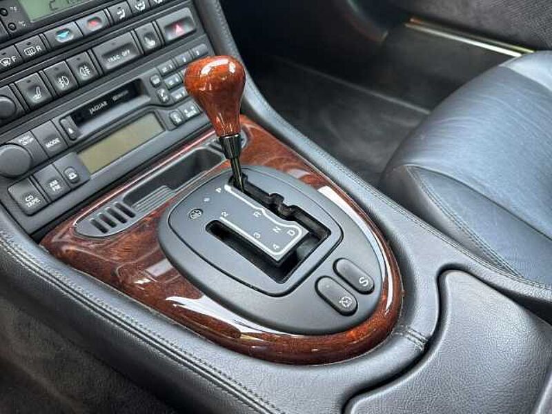 Jaguar XKR 1. Hand original 56.000 km Klima Leder