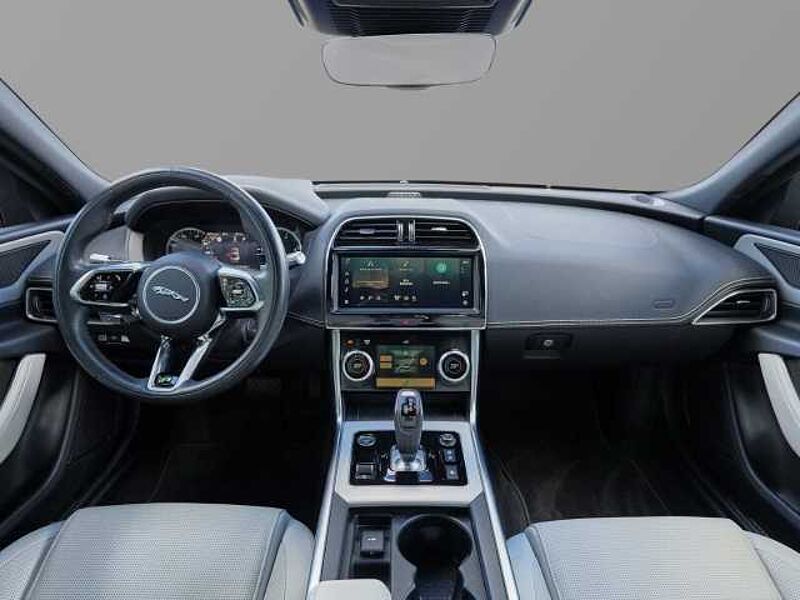 Jaguar XE R-Dynamic HSE D200 Mild-Hybrid EU6d