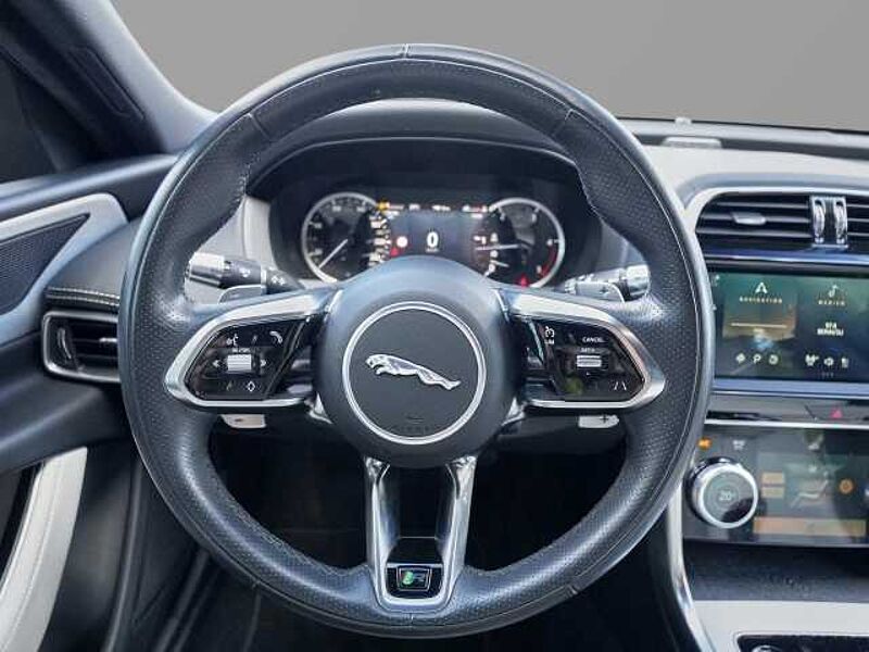 Jaguar XE R-Dynamic HSE D200 Mild-Hybrid EU6d