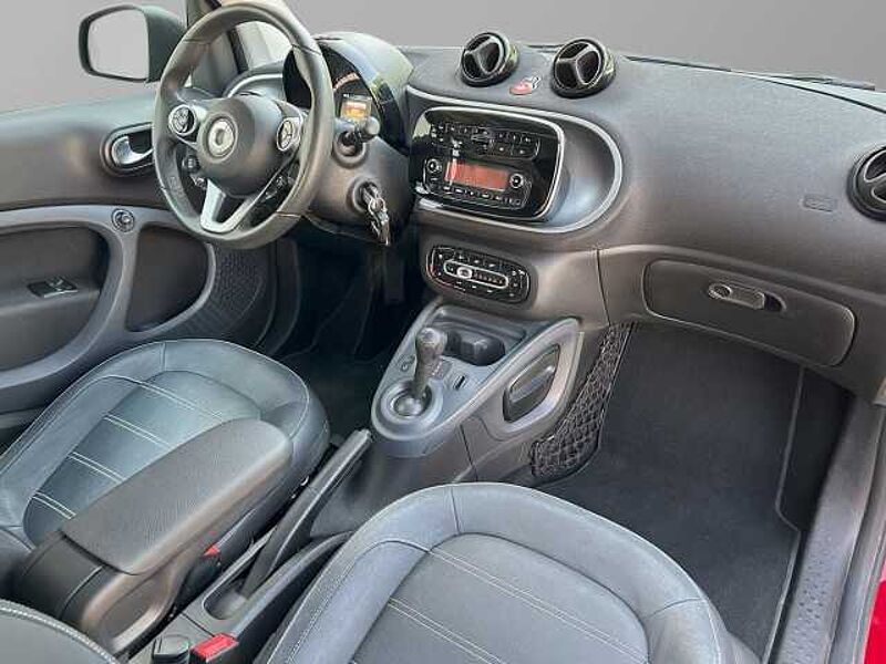 Smart fortwo Coupe 0.9 Turbo Prime Leder Panorama Sitzheizung