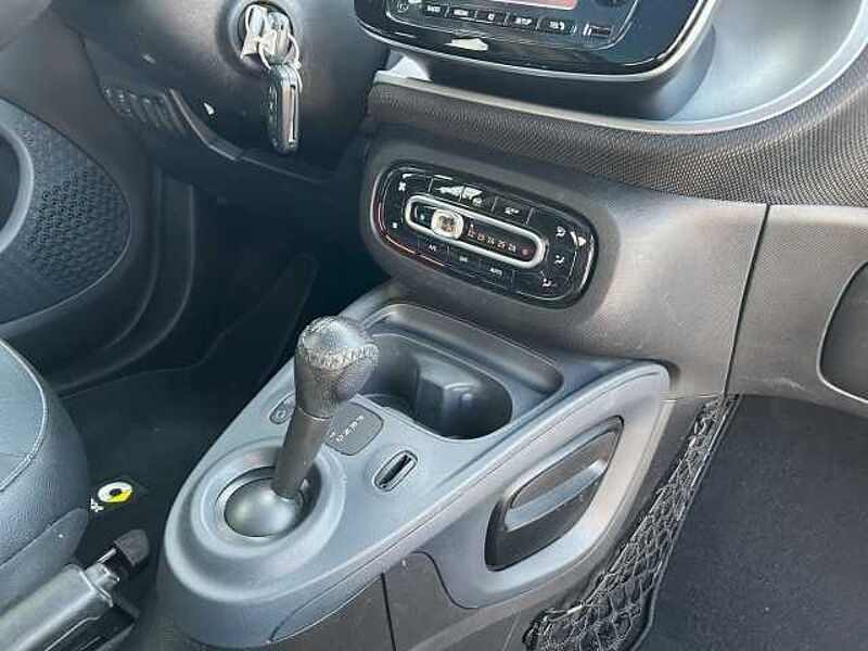 Smart fortwo Coupe 0.9 Turbo Prime Leder Panorama Sitzheizung