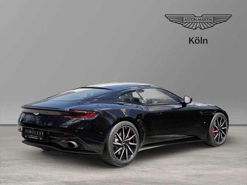 Aston Martin DB11 V12 Onyx Black