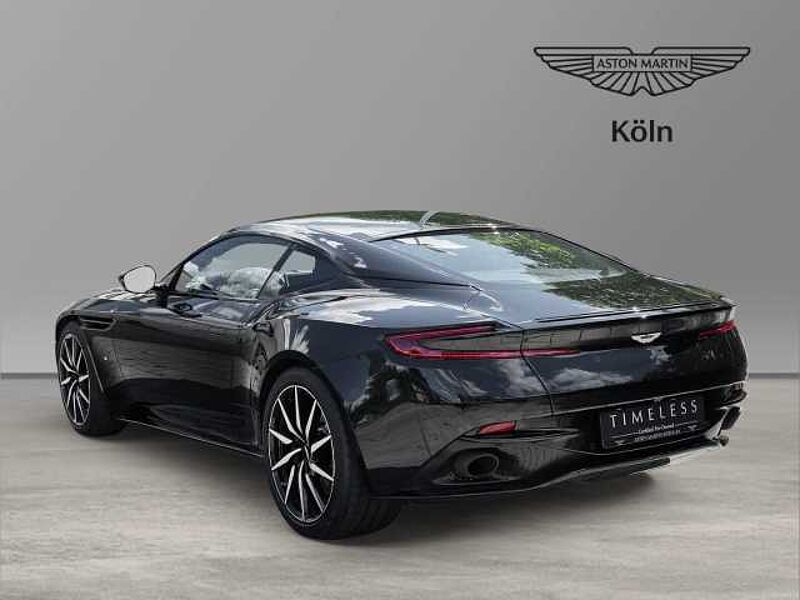 Aston Martin DB11 V12 Onyx Black