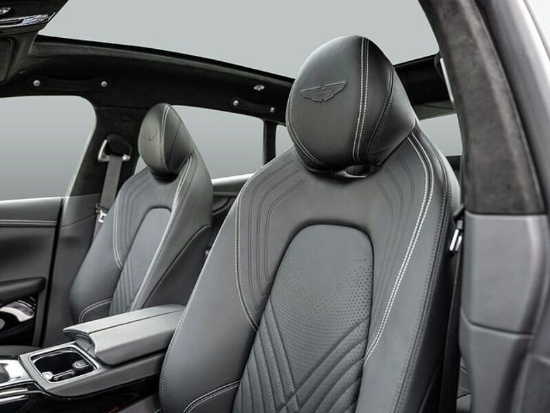 Aston Martin DBX Jet Black Onyx Black
